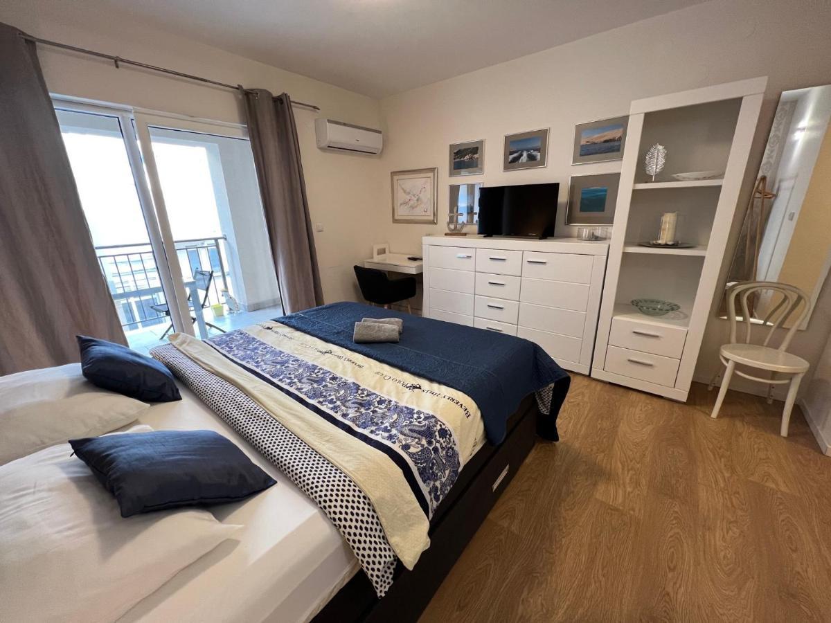 Studio Apartment Marina Mel Novi Vinodolski Eksteriør bilde