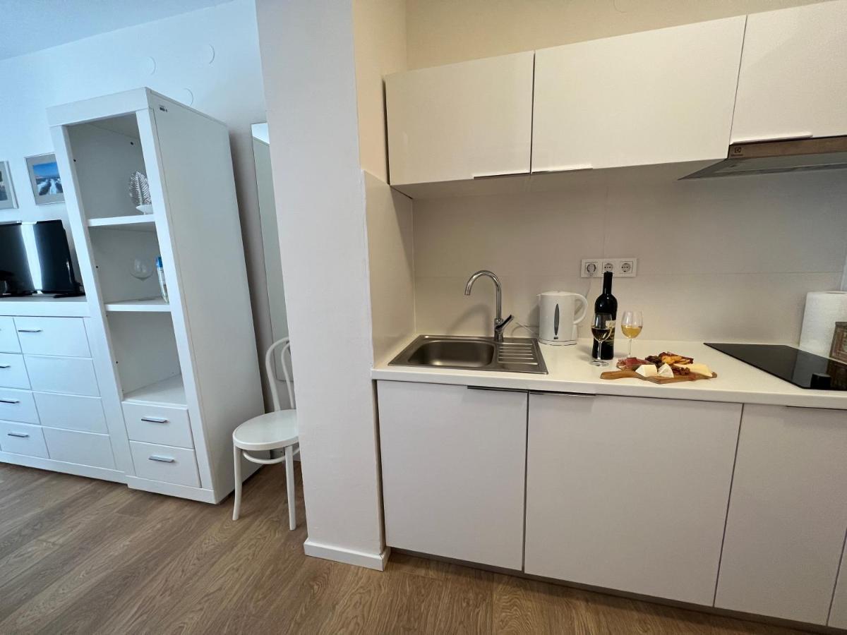 Studio Apartment Marina Mel Novi Vinodolski Eksteriør bilde