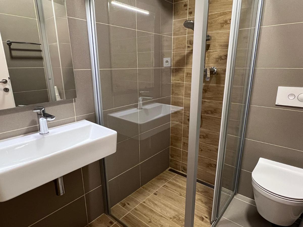 Studio Apartment Marina Mel Novi Vinodolski Eksteriør bilde