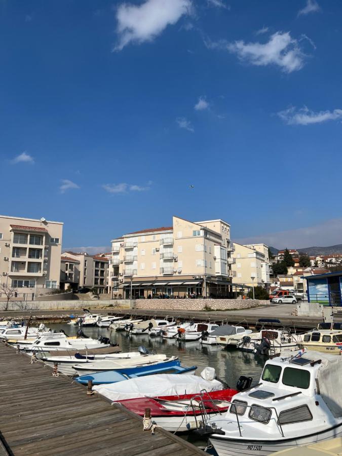 Studio Apartment Marina Mel Novi Vinodolski Eksteriør bilde