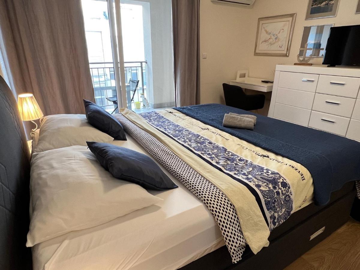 Studio Apartment Marina Mel Novi Vinodolski Eksteriør bilde