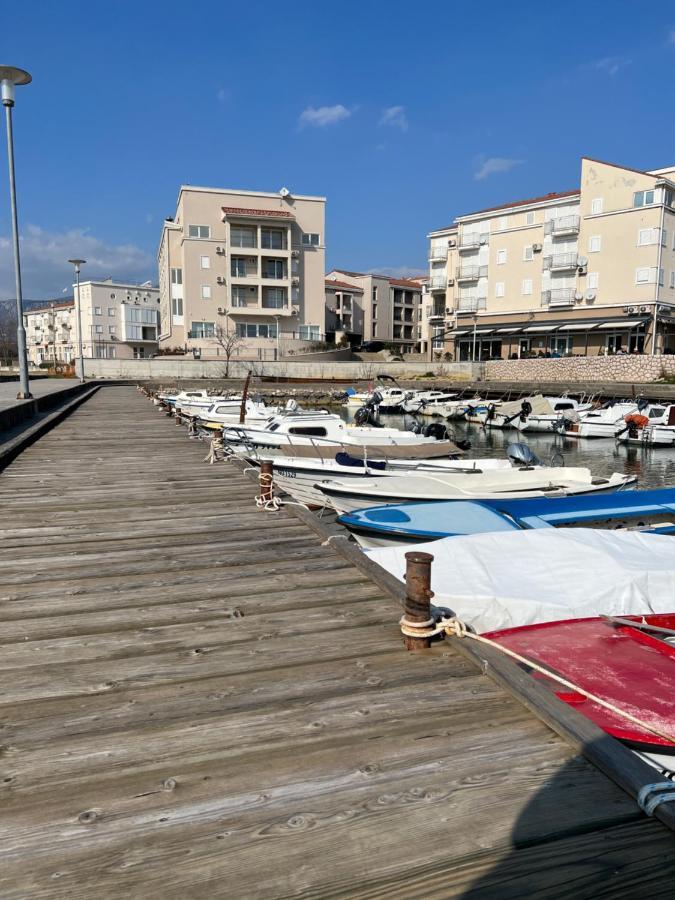 Studio Apartment Marina Mel Novi Vinodolski Eksteriør bilde